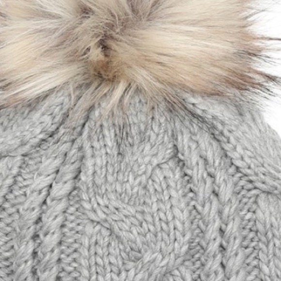 Pom Pom Cabel Knit Slouchy Sherpa Fur Lined Hat - Picture 2 of 5